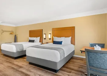 Travelodge by Wyndham San Clemente Beach hotel thumbnail 5