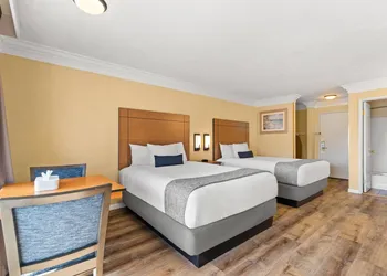 Travelodge by Wyndham San Clemente Beach hotel thumbnail 7