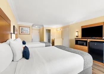 Travelodge by Wyndham San Clemente Beach hotel thumbnail 8