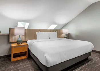 Somerset Lofts hotel thumbnail 3