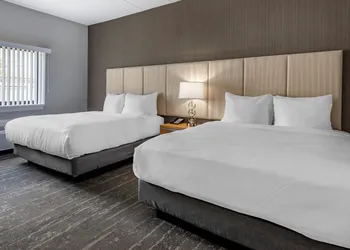 Somerset Lofts hotel thumbnail 5