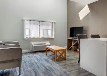Somerset Lofts hotel thumbnail 8