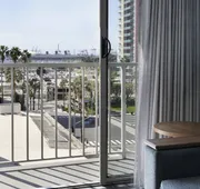 Courtyard by Marriott Long Beach Downtown hotel detail image 7
