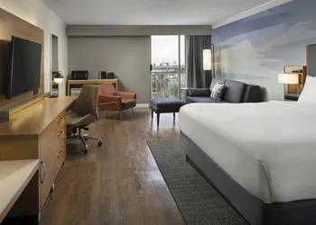 Courtyard by Marriott Long Beach Downtown hotel thumbnail 8