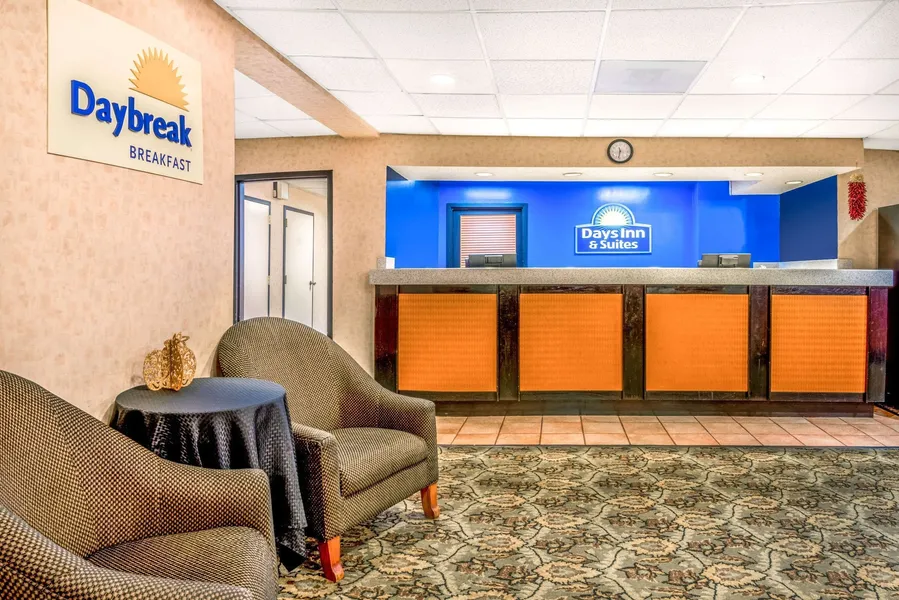 Days Inn & Suites by Wyndham Albuquerque North hotel detail image 2
