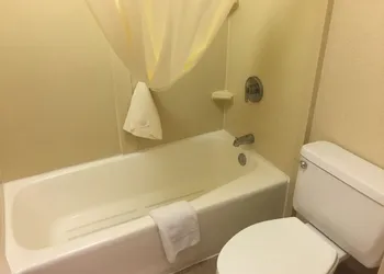 Days Inn & Suites by Wyndham Albuquerque North hotel thumbnail 4