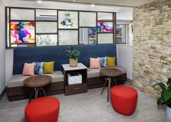 Hampton Inn Atlanta-Northlake hotel thumbnail 3