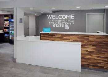 Hampton Inn Atlanta-Northlake hotel thumbnail 4