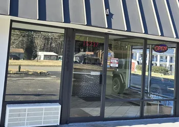 Sunrise Inn By OYO Newport News US-60 hotel thumbnail 5