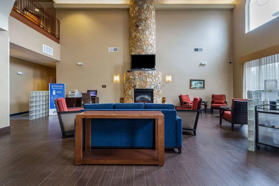 Comfort Suites Near Gettysburg Battlefield Visitor Center hotel detail image 6