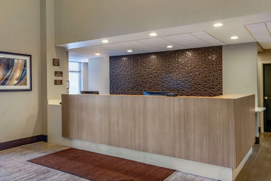 Comfort Suites Alpharetta/Roswell - Atlanta Area hotel detail image 2