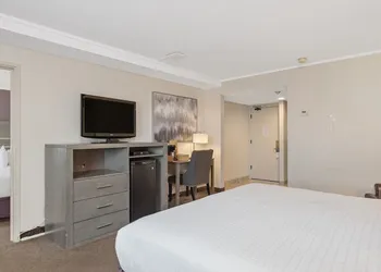 The Thompson Hotel hotel thumbnail 3