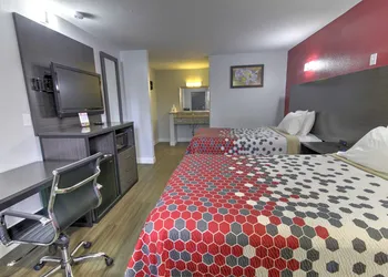 Econo Lodge Norfolk Airport hotel thumbnail 4
