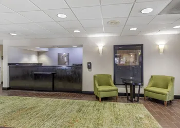 Comfort Inn Plano-Dallas hotel thumbnail 2