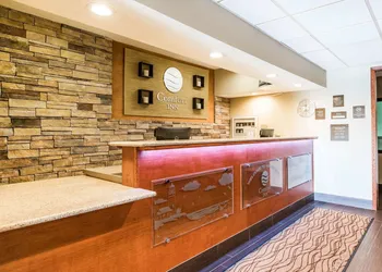Comfort Inn Wings Stadium hotel thumbnail 2