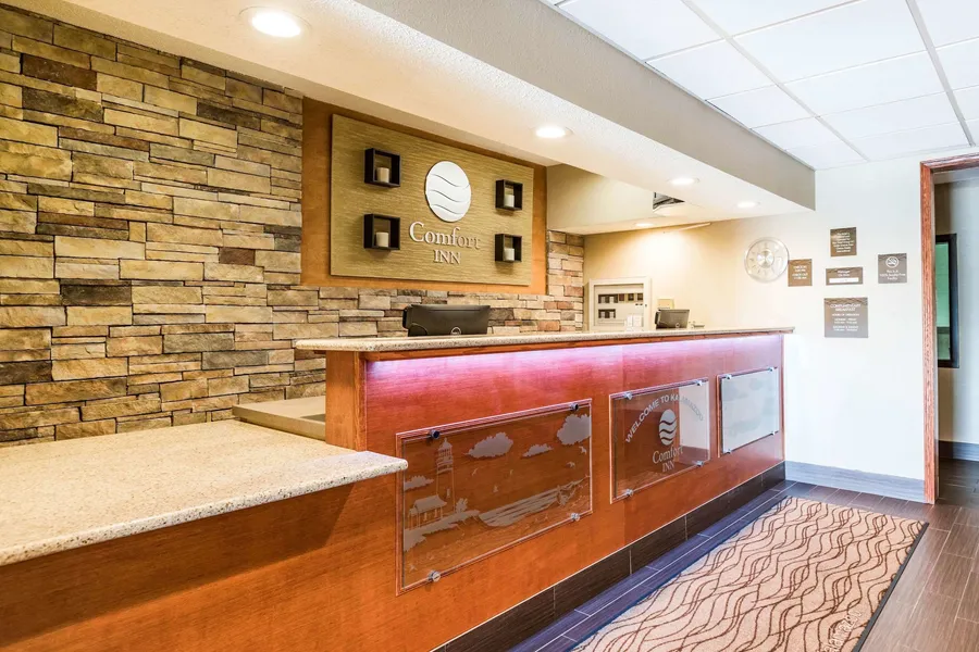 Comfort Inn Wings Stadium hotel detail image 2