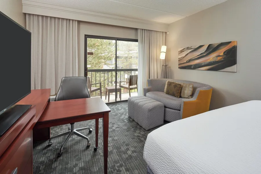 Courtyard by Marriott Chicago Wood Dale hotel detail image 6