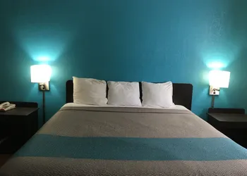FairBridge Inn Express Melrose Park hotel thumbnail 5
