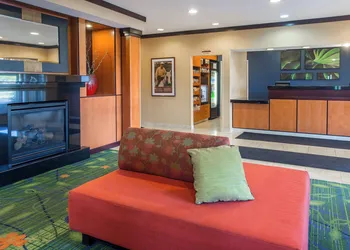 Fairfield Inn & Suites by Marriott Canton hotel thumbnail 2