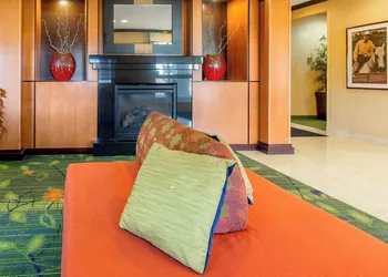 Fairfield Inn & Suites by Marriott Canton hotel thumbnail 3