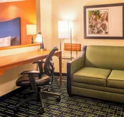 Fairfield Inn & Suites by Marriott Canton hotel detail image 5