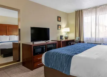 Comfort Inn Albuquerque Airport hotel thumbnail 7