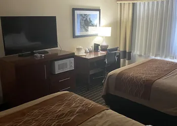 Comfort Inn Springfield hotel thumbnail 7