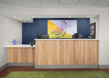 Spark by Hilton Tampa Brandon hotel thumbnail 4