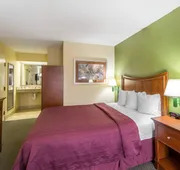 Quality Inn Merchants Drive hotel detail image 5