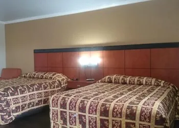 Monterey Fairgrounds Inn hotel thumbnail 5