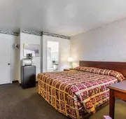 Monterey Fairgrounds Inn hotel detail image 7