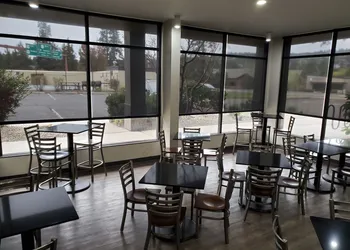 Red Lion Inn & Suites Deschutes River Bend hotel thumbnail 5