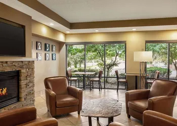 AmericInn by Wyndham Madison West hotel thumbnail 5