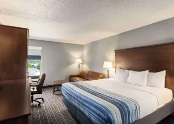 AmericInn by Wyndham Madison West hotel thumbnail 8