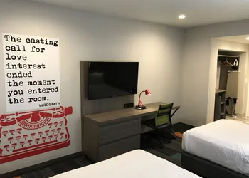 Rodeway Inn near Melrose Ave hotel thumbnail 3