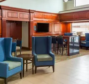 Comfort Suites Outlet Center hotel detail image 5