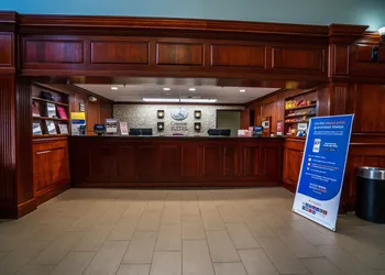 Comfort Suites Outlet Center hotel thumbnail 7