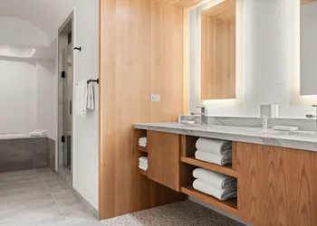 Marriott Marina del Rey hotel thumbnail 7