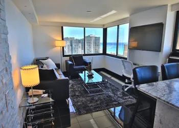 Holiday Inn Express Waikiki by IHG hotel thumbnail 6