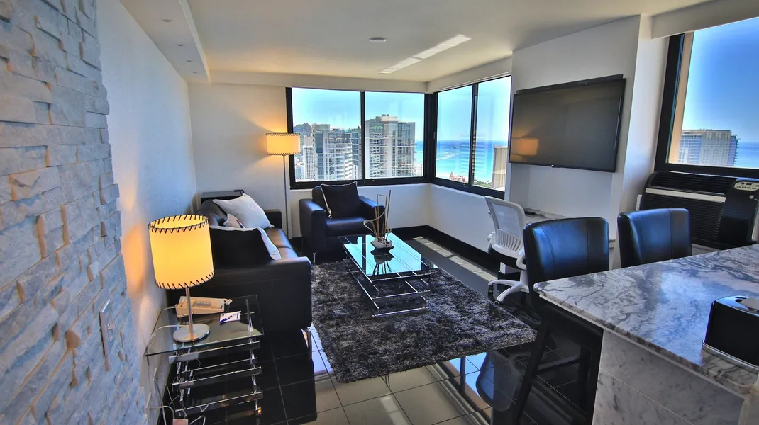 Holiday Inn Express Waikiki by IHG hotel detail image 6