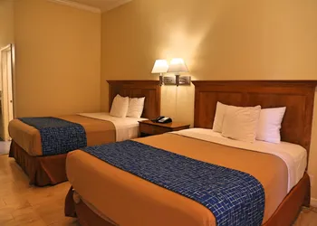 Travelodge by Wyndham Pasadena Central hotel thumbnail 7