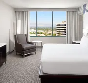 Hilton Woodland Hills / Los Angeles hotel detail image 7