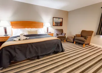Quality Inn West Edmonton hotel thumbnail 6