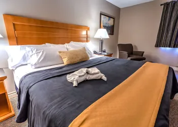 Quality Inn West Edmonton hotel thumbnail 7