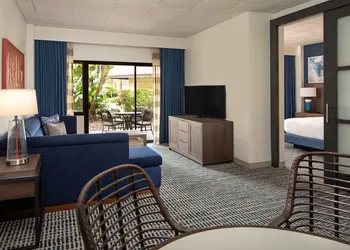 DoubleTree Suites by Hilton Orlando - Disney Springs® Area hotel thumbnail 6