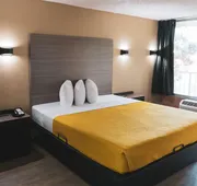 Express Inn & Suites hotel detail image 4