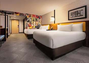 New York-New York Hotel & Casino hotel thumbnail 3