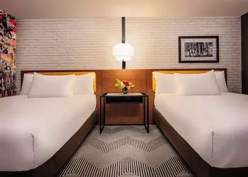 New York-New York Hotel & Casino hotel thumbnail 8