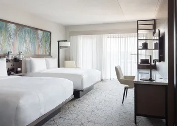Marriott Melville Long Island hotel thumbnail 8