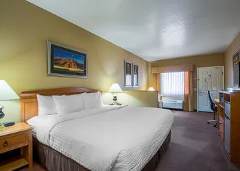 Clarion Suites St George - Convention Center Area hotel thumbnail 6